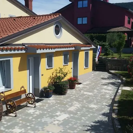 Apartment Apartma Brnistra