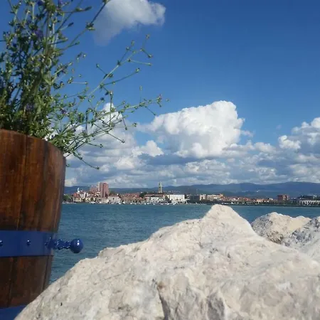 Apartma Brnistra * Koper